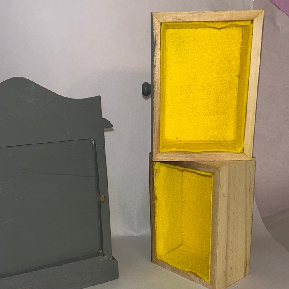Hand-Made/Painted Gray Jewelry Box/Dollhouse 2 Drawer Dresser w/Neon Yellow Dsgn - Picture 4 of 16